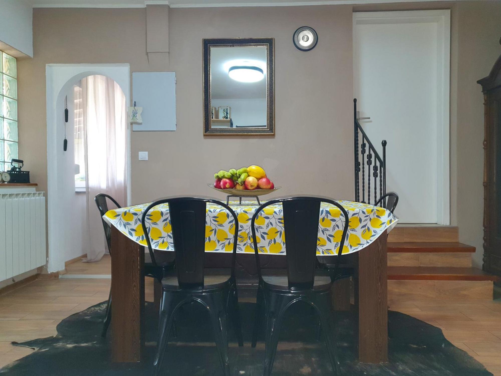 Apartment With Terrace Nona Pavla 톨민 외부 사진